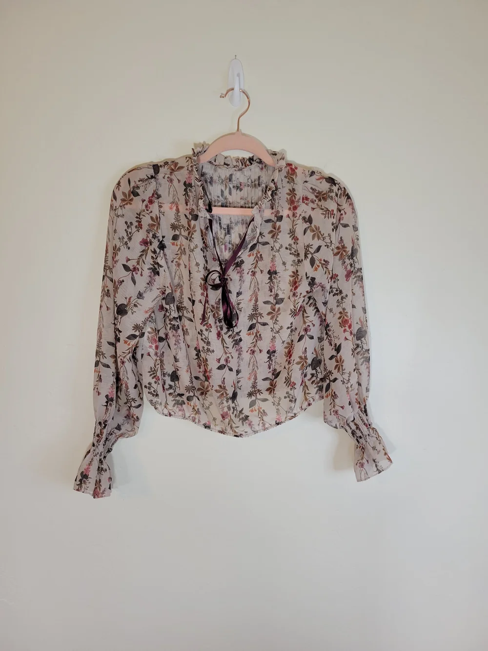 ZARA BASIC COLLECTION SIZE S WOMEN Floral Ruffle Tie-Neck Blouse - Pink/Cream